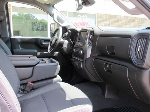 Used 2025 Chevrolet Silverado 2500 Custom w/ Custom Value Package AWD/4WD image 33