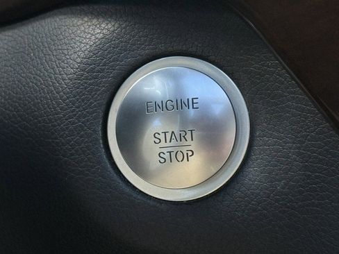 Used 2019 Mercedes-Benz GLS 450 4MATIC image 51