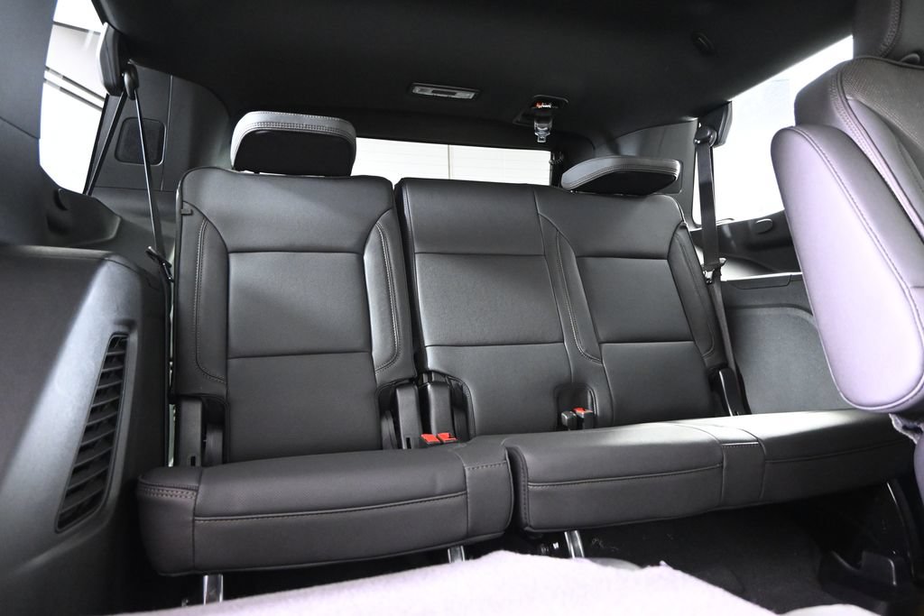 New 2026 Chevrolet Tahoe High Country AWD/4WD image 17
