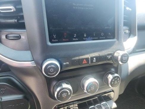 Used 2021 RAM 2500 Big Horn w/ Level 1 Equipment Group AWD/4WD image 29