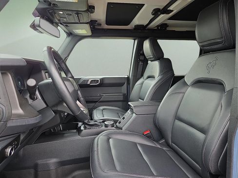 Used 2025 Ford Bronco Badlands AWD/4WD image 14