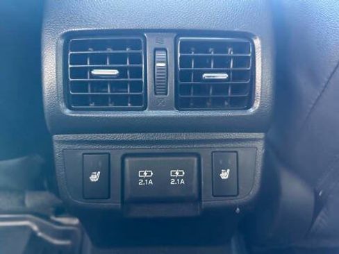 Used 2019 Subaru Outback 3.6R Limited AWD/4WD image 8