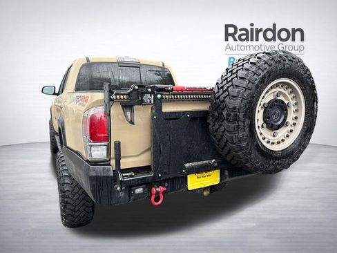 Used 2020 Toyota Tacoma TRD Off-Road w/ TRD Premium Off Road Package image 15