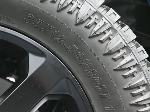 Used 2023 RAM 2500 Laramie w/ Night Edition AWD/4WD image 41