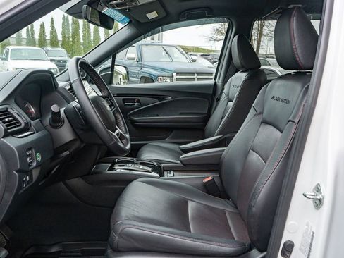 Certified 2022 Honda Pilot Black Edition image 33