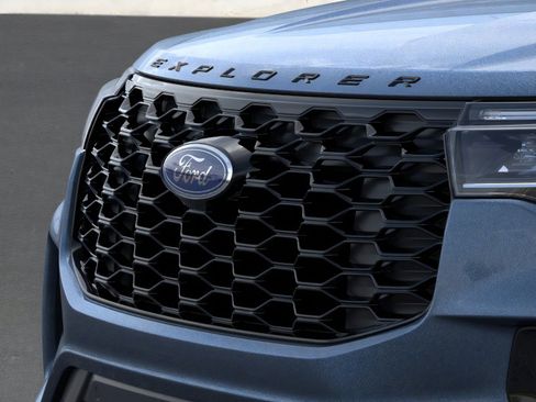 New 2025 Ford Explorer ST-Line w/ Premium Package image 17
