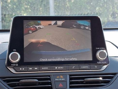Certified 2022 Nissan Altima 2.5 SV FWD image 18