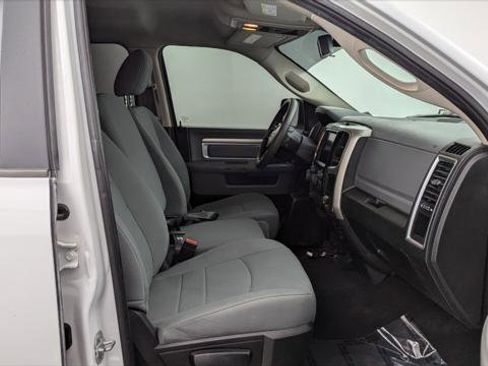 Used 2019 RAM 1500 Classic SLT image 21