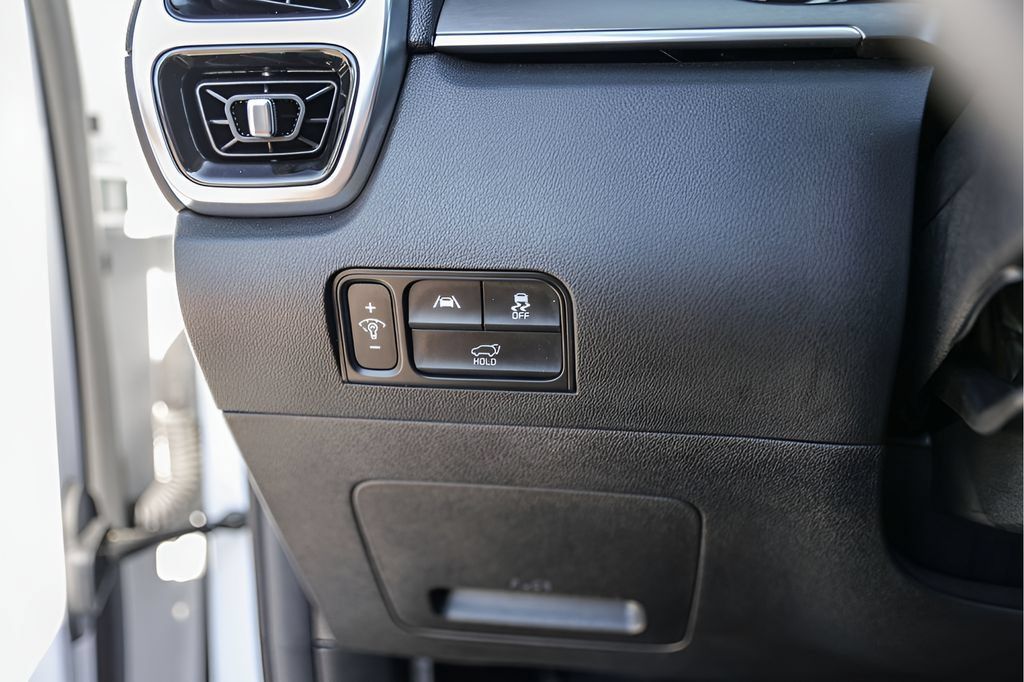 Used 2023 Kia Sorento SX FWD image 18