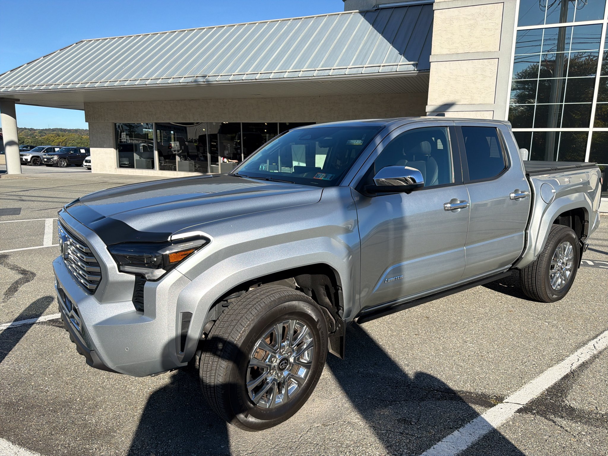 Used 2024 Toyota Tacoma Limited w/ Limited Package (LT) AWD/4WD image 2