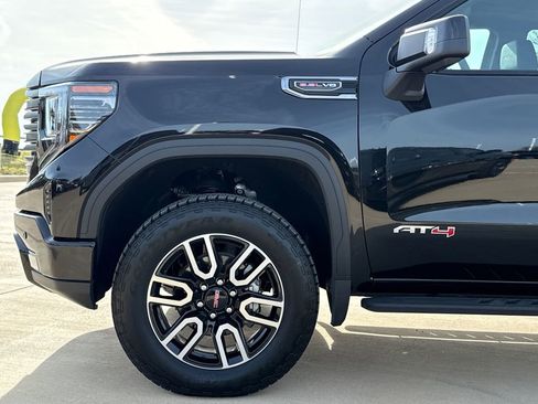 Used 2026 GMC Sierra 1500 AT4 w/ AT4 Premium Package image 5