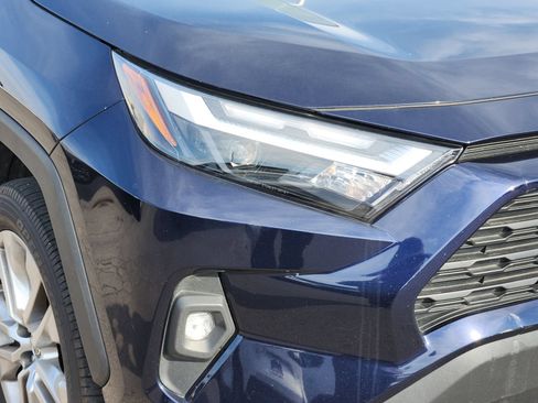 Used 2025 Toyota RAV4 XLE Premium FWD image 10