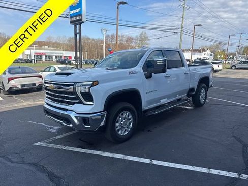 Used 2026 Chevrolet Silverado 2500 LTZ w/ LTZ Premium Package AWD/4WD image 5