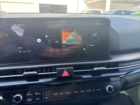 Used 2026 Kia Sportage SX Prestige image 24