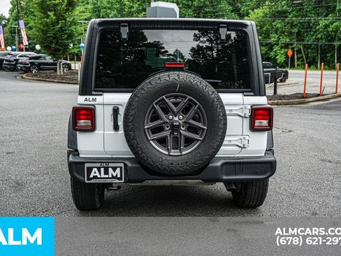 Used 2025 Jeep Wrangler Unlimited Sport AWD/4WD image 11