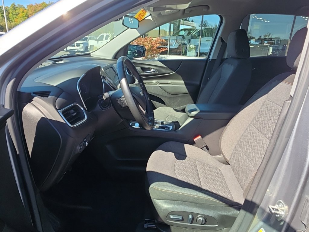 Used 2024 Chevrolet Equinox LT AWD/4WD image 21
