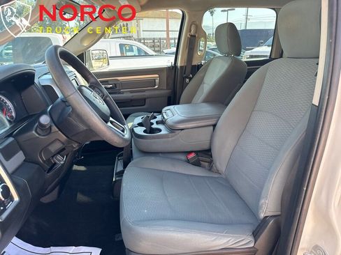 Used 2019 RAM 1500 Classic SLT image 19