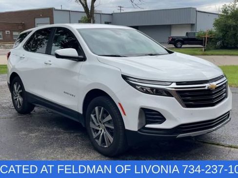 Used 2024 Chevrolet Equinox LT AWD/4WD image 2