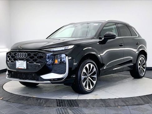 New 2026 Audi Q3 quattro 2.0T image 2