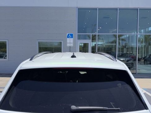 Used 2024 Volkswagen Atlas SE FWD image 3