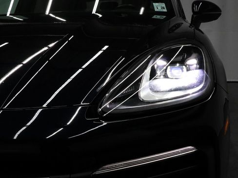 Used 2023 Porsche Cayenne Platinum Edition image 52