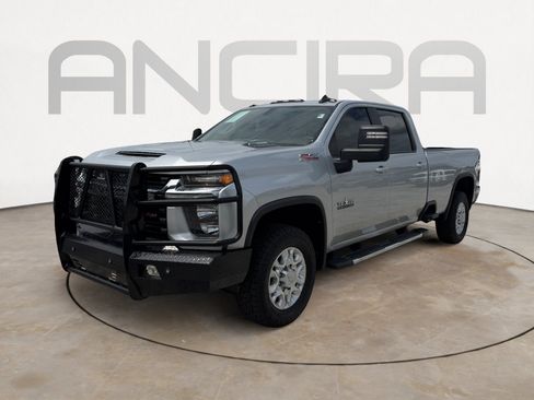 Used 2020 Chevrolet Silverado 3500 LT w/ Texas Edition AWD/4WD image 5