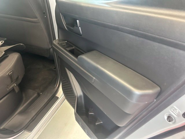 Used 2024 Toyota Tacoma SR5 AWD/4WD image 13