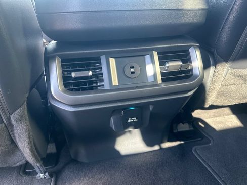 Used 2025 Ford F150 Lariat AWD/4WD image 24