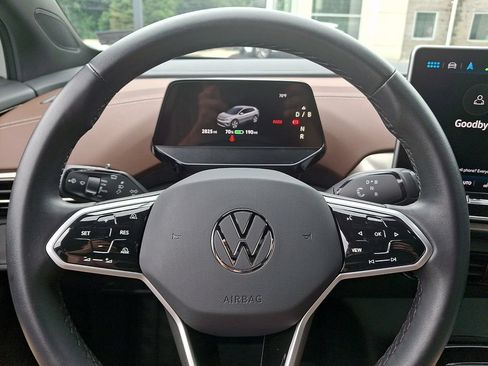Certified 2025 Volkswagen ID.4 Pro RWD image 19
