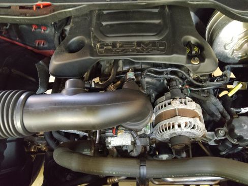 Used 2019 RAM 1500 Big Horn AWD/4WD image 30