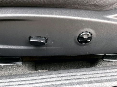 Used 2013 Dodge Challenger SXT w/ Super Sport Group image 19