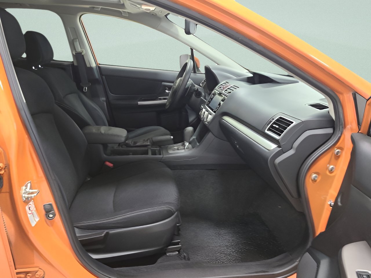 Used 2015 Subaru Crosstrek 2.0i Premium w/ Moonroof Package AWD/4WD image 14