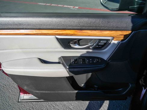 Used 2019 Honda CR-V Touring image 26