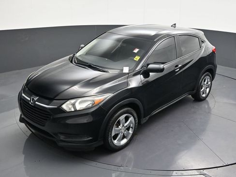 Used 2018 Honda HR-V LX image 15