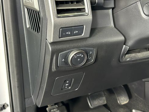 Used 2018 Ford F150 Raptor w/ Equipment Group 802A Luxury AWD/4WD image 13