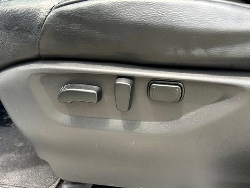 Used 2022 Nissan Armada SL AWD/4WD image 16