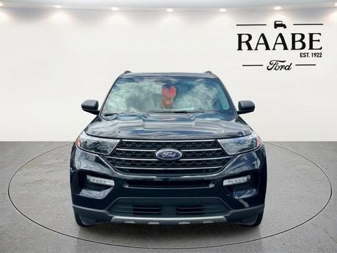 Used 2023 Ford Explorer XLT w/ Equipment Group 202A AWD/4WD image 7
