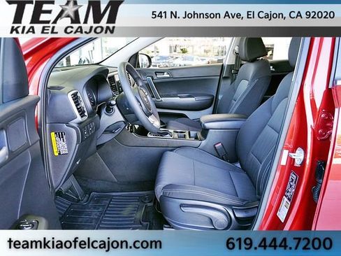 Used 2020 Kia Sportage LX image 14