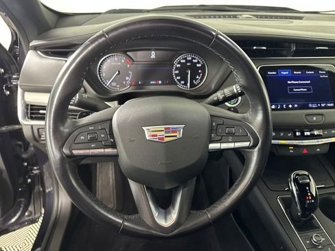 Used 2023 Cadillac XT4 Premium Luxury image 14