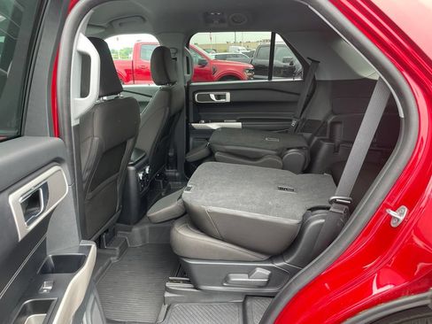 Used 2022 Ford Explorer XLT AWD/4WD image 52