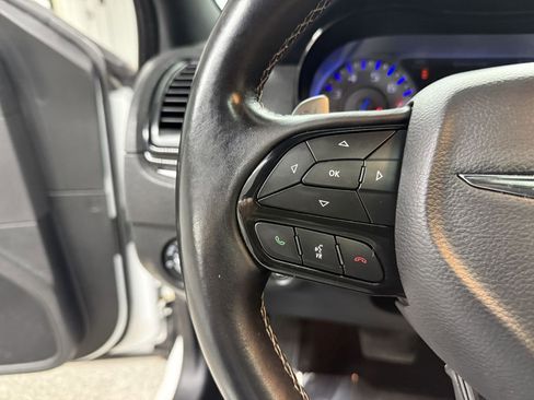 Used 2018 Chrysler 300 S w/ 300S Premium Group image 16