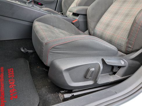 Used 2022 Volkswagen GTI SE image 14