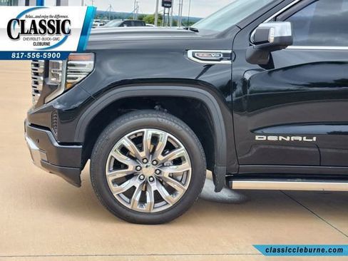 Used 2024 GMC Sierra 1500 Denali w/ Denali Reserve Package AWD/4WD image 12