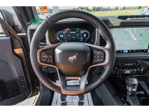 New 2026 Ford Bronco Outer Banks AWD/4WD image 10