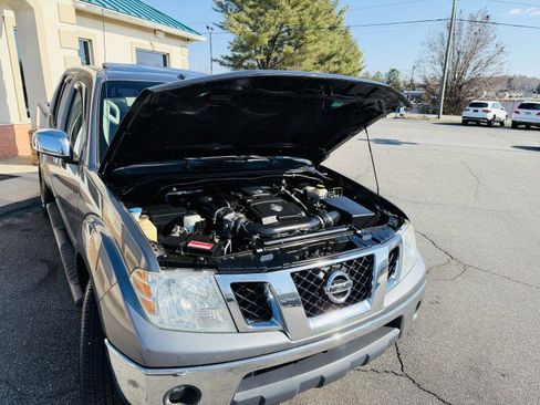 Used 2019 Nissan Frontier SL image 20