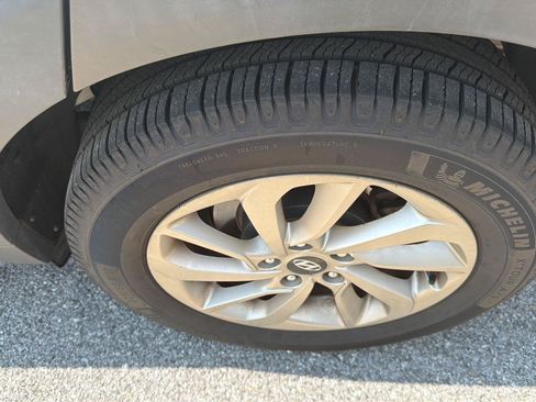 Used 2018 Hyundai Tucson SEL FWD image 6