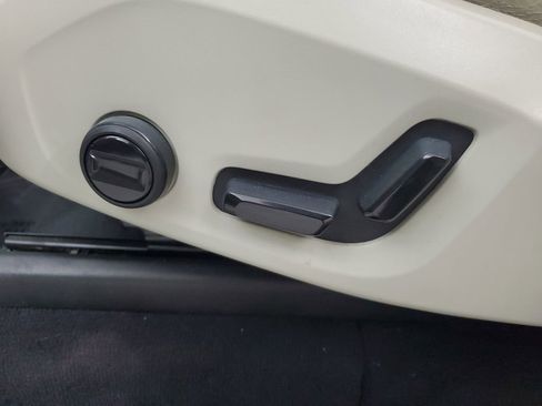 Certified 2023 Volvo XC90 B5 Plus w/ Protection Package image 23