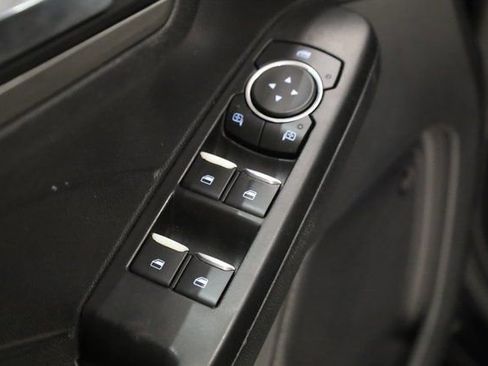 Used 2021 Ford Escape Titanium image 17