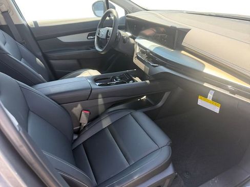 New 2025 Nissan Murano SL w/ Cargo Package AWD/4WD image 9