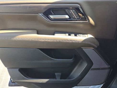 New 2026 GMC Yukon Denali Ultimate AWD/4WD image 38